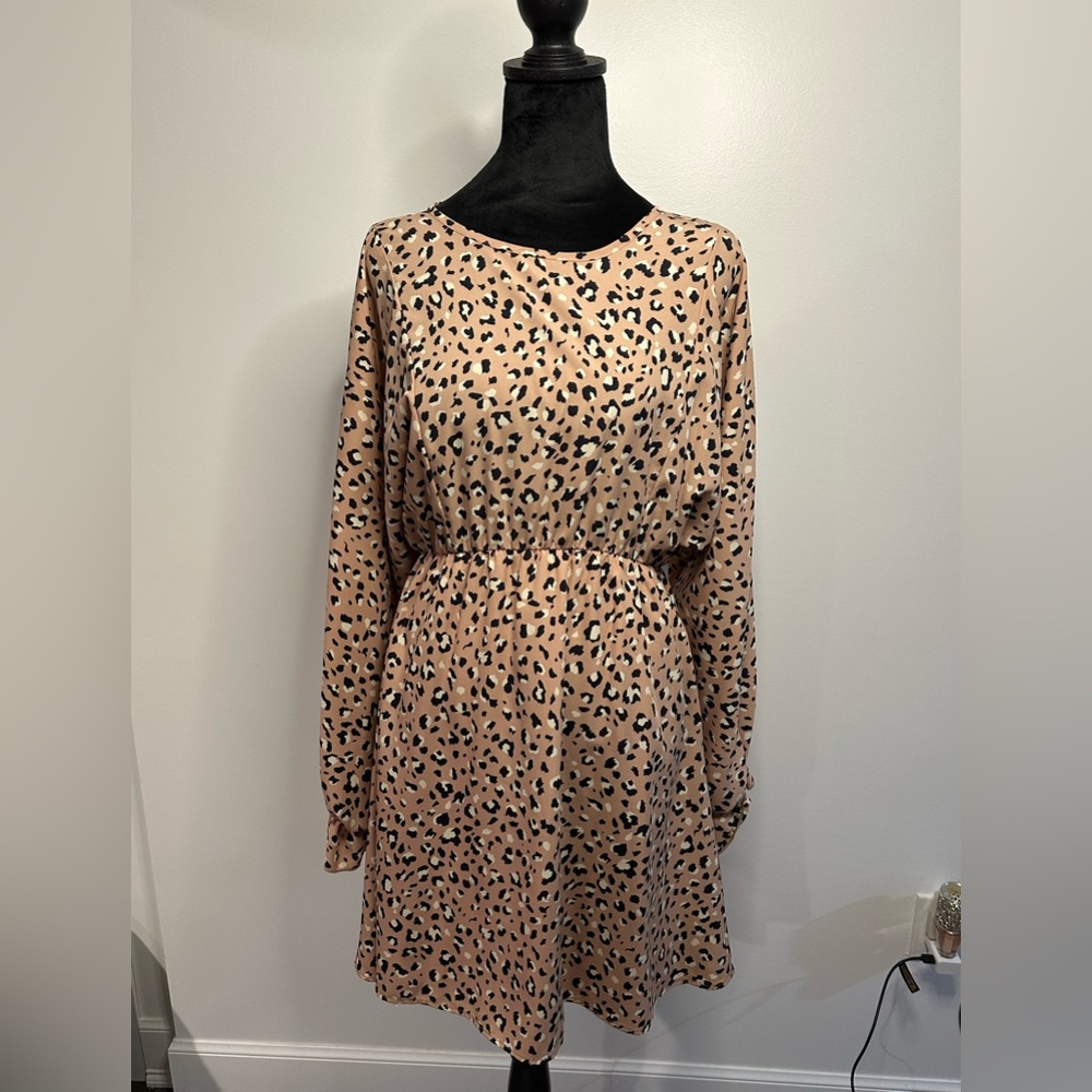 Leopard print long sleeve dress